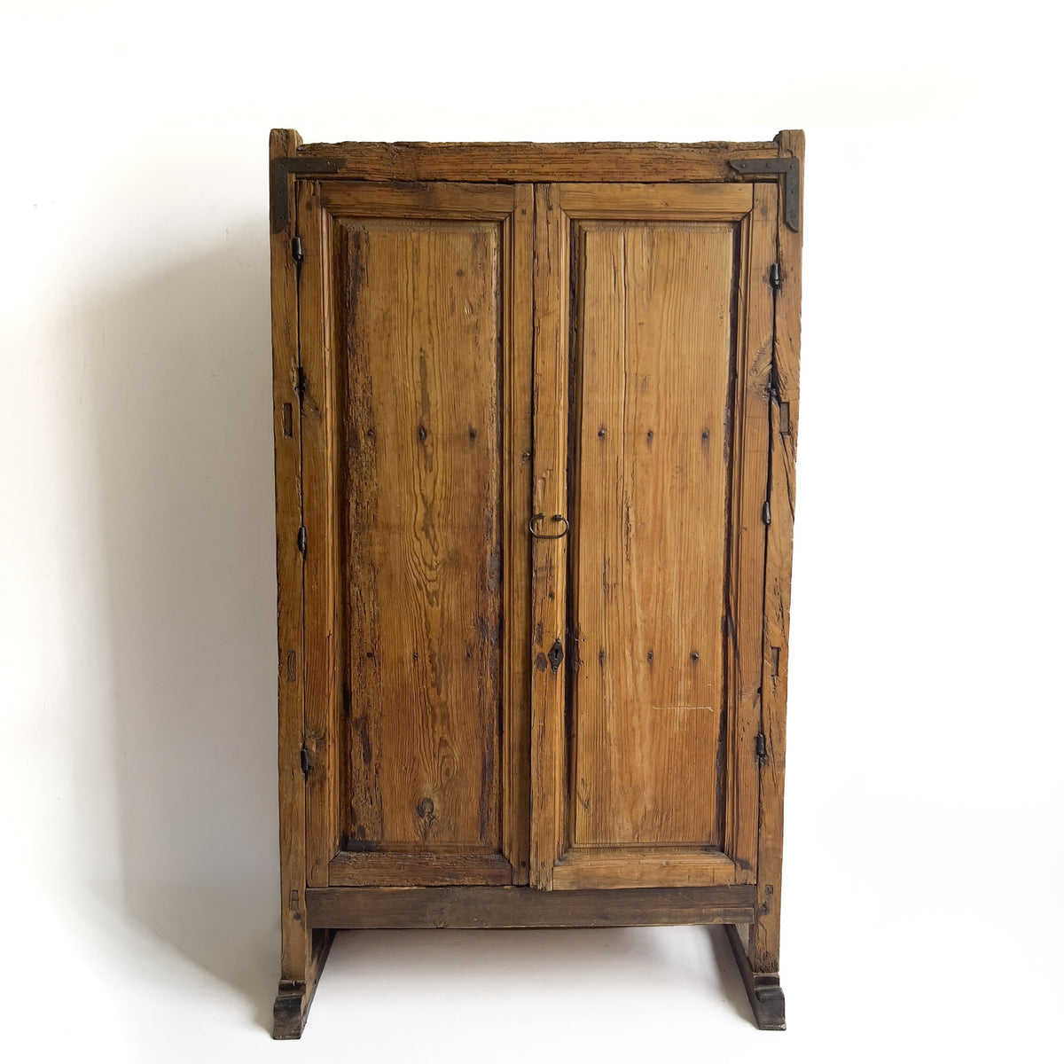 Antique Argentine cedar cupboard, front view