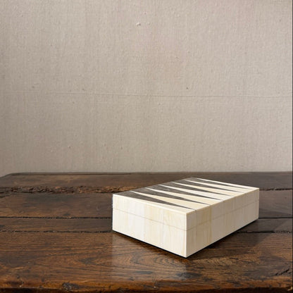 Arlequin Box